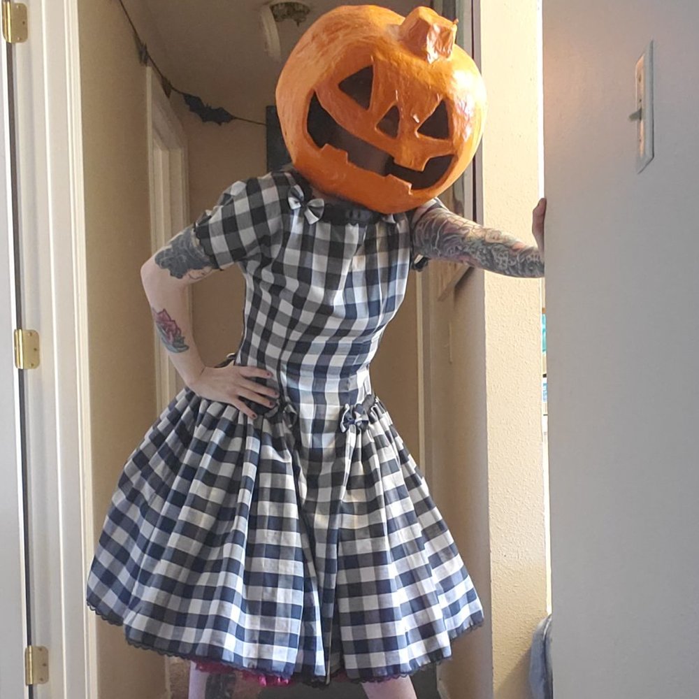 Vintage Gingham gown - Picture 7 of 12